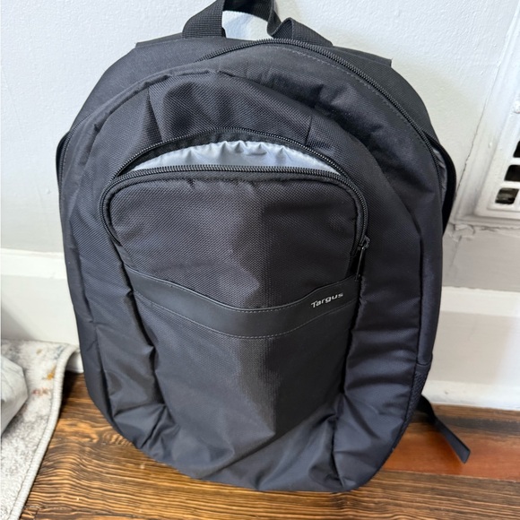 Brand new Targus black backpack with laptop sleeve - Picture 2 of 6